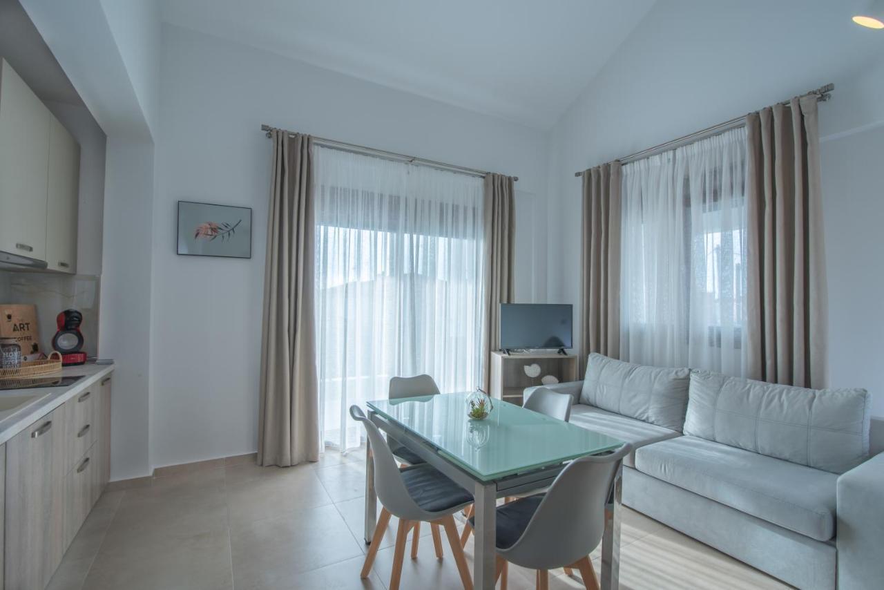 Kalli'S Apartments 니키티 외부 사진