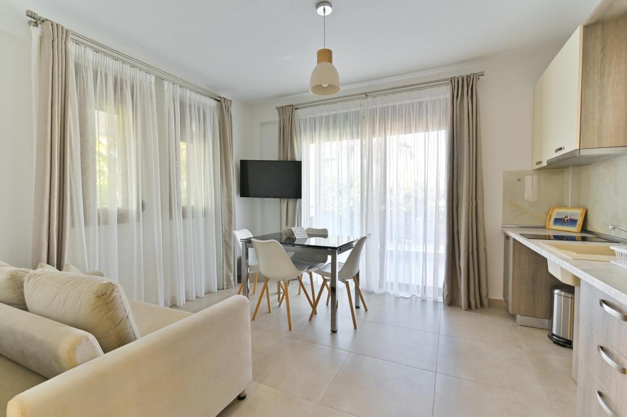 Kalli'S Apartments 니키티 외부 사진